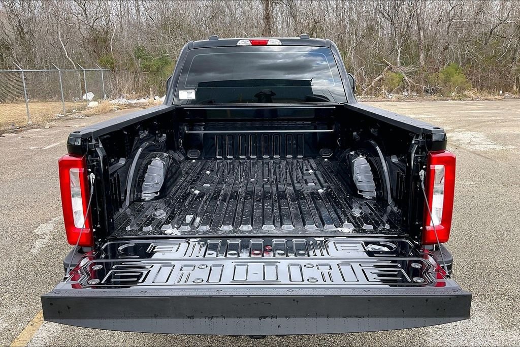 New 2026 Ford Super Duty F-250 XL 4D Crew Cab