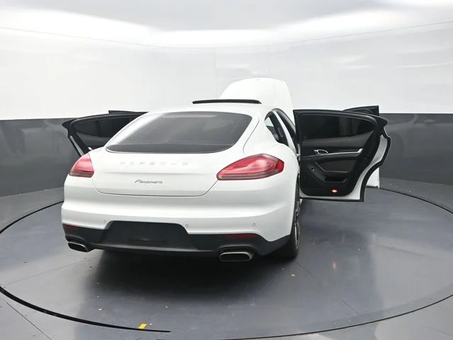 Used 2016  Porsche 4 image 44