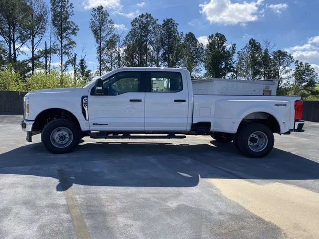 New 2026 Oxford White Ford F-350® XL image 6