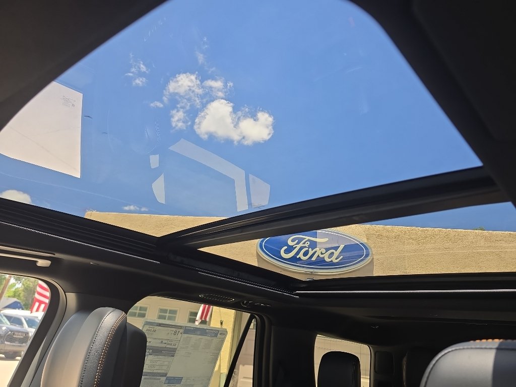 New 2027 Marsh Gray Ford Tremor® image 32