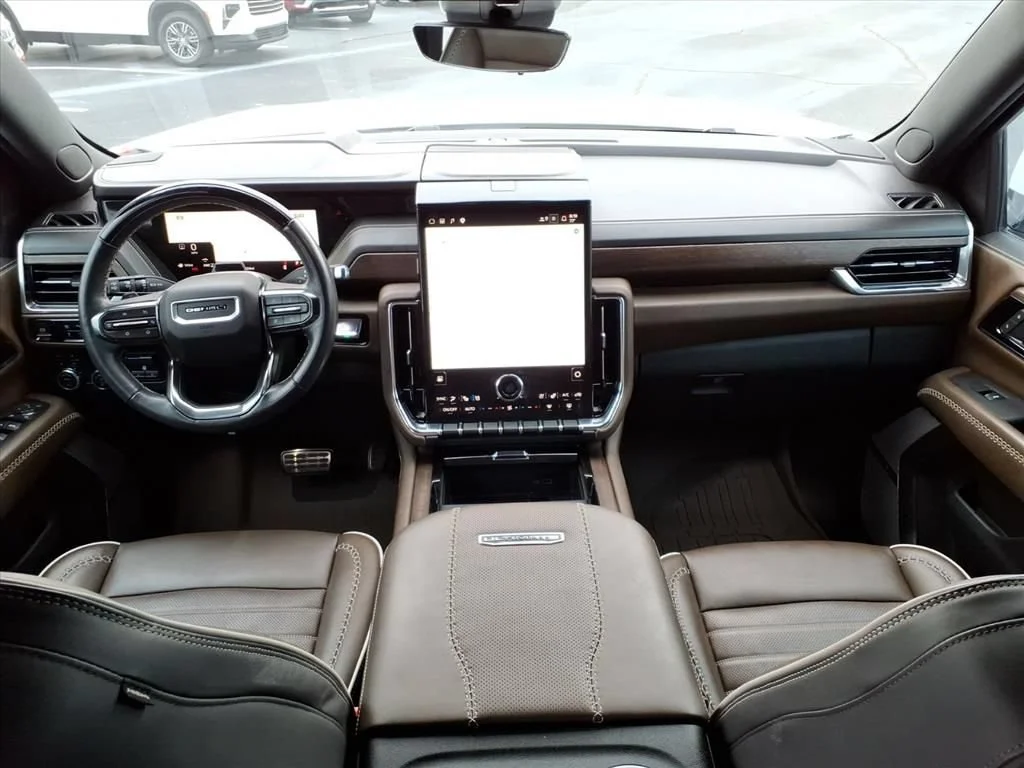 Used 2025 Summit White GMC Denali Ultimate image 31
