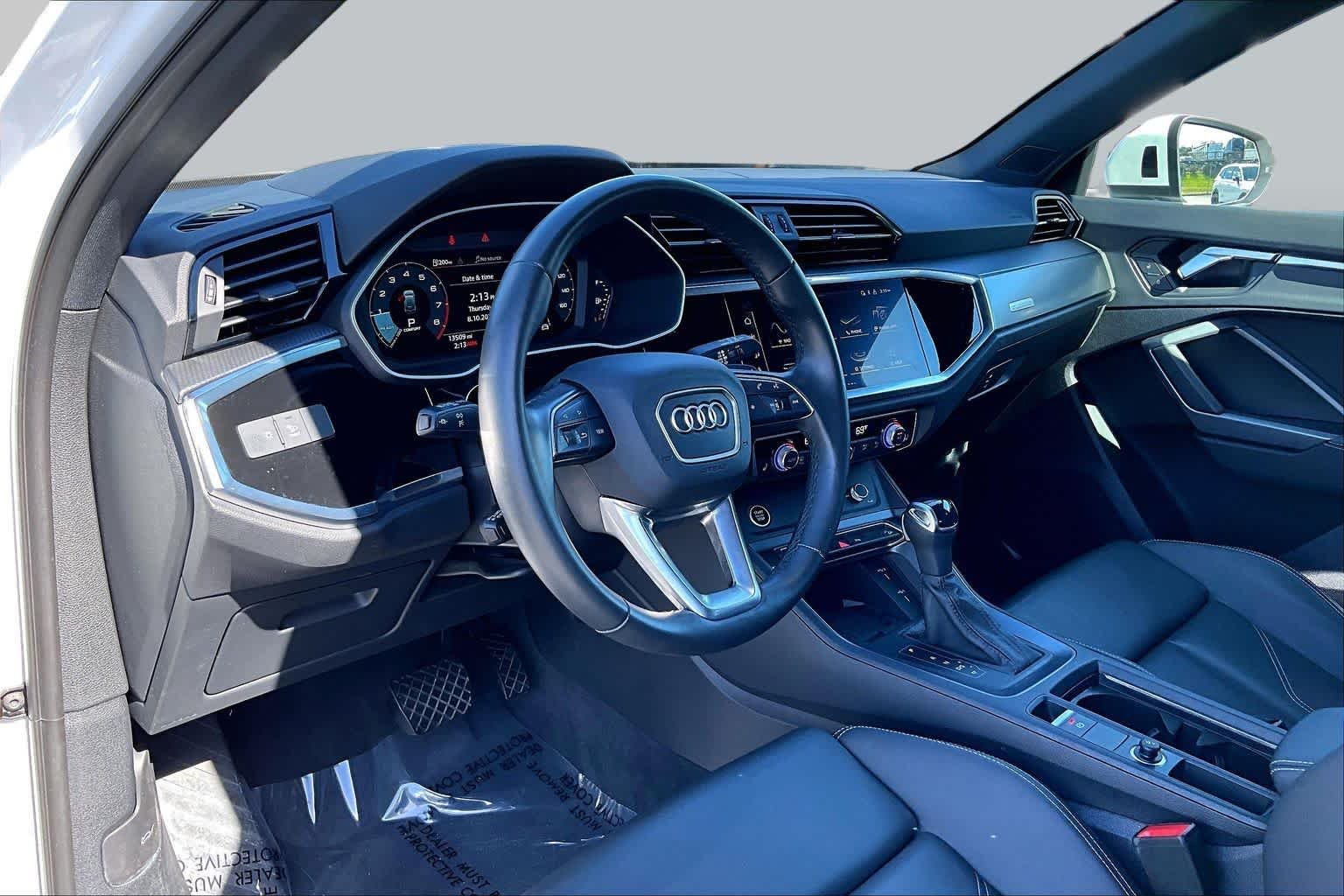 Used 2025 Arkona White Audi S line Premium image 18