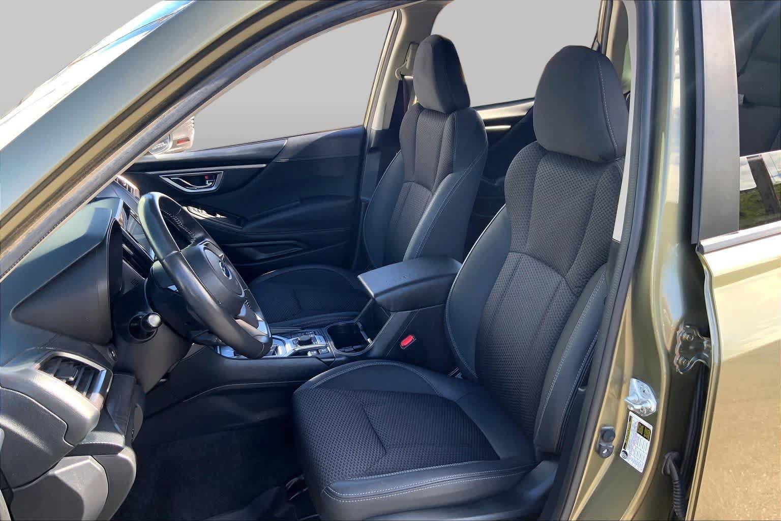 Used 2023 Autumn Green Metallic Subaru Premium image 7
