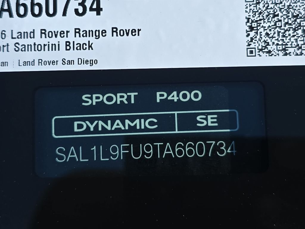 New 2026 Santorini Black Land Rover Dynamic SE image 38