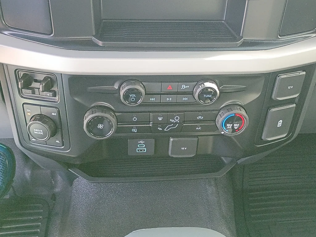 Used 2026 Agate Black Ford XL image 20