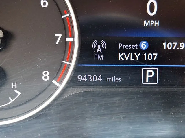 Used 2021 White Nissan SR image 11