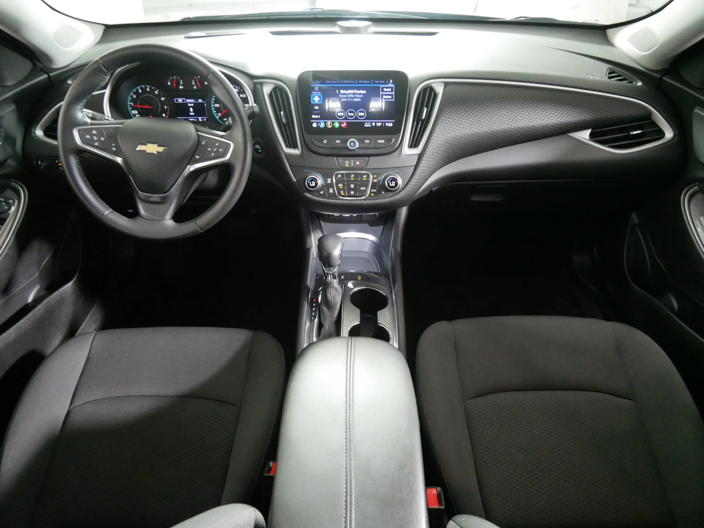 Used 2022 Mineral Gray Metallic Chevrolet LT image 10