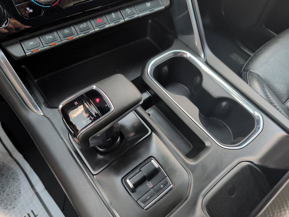 Used 2024 Onyx Black GMC Denali image 26