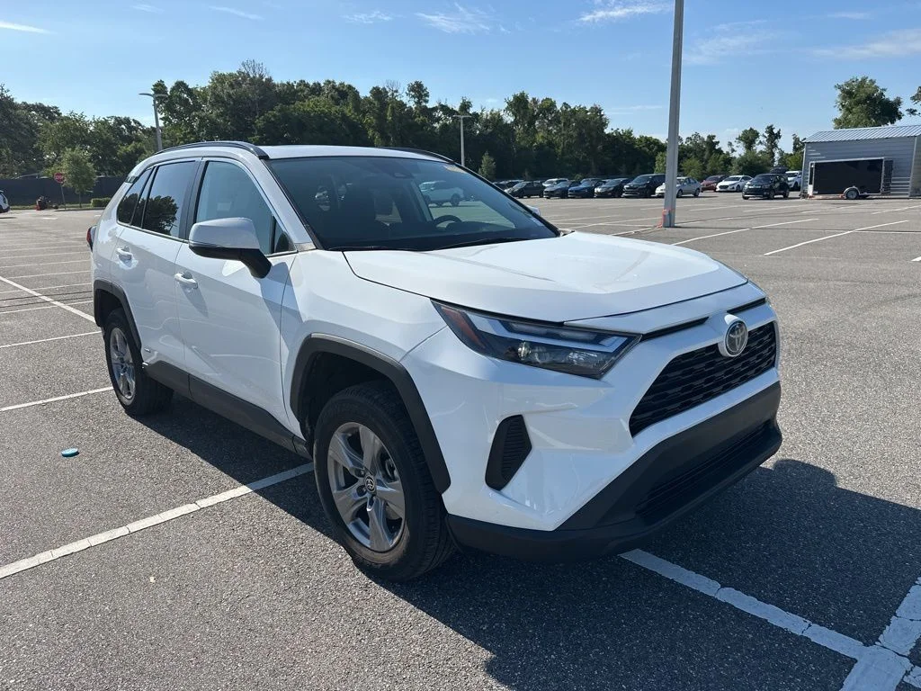 2023 Toyota RAV4 Hybrid XLE AWD's photo