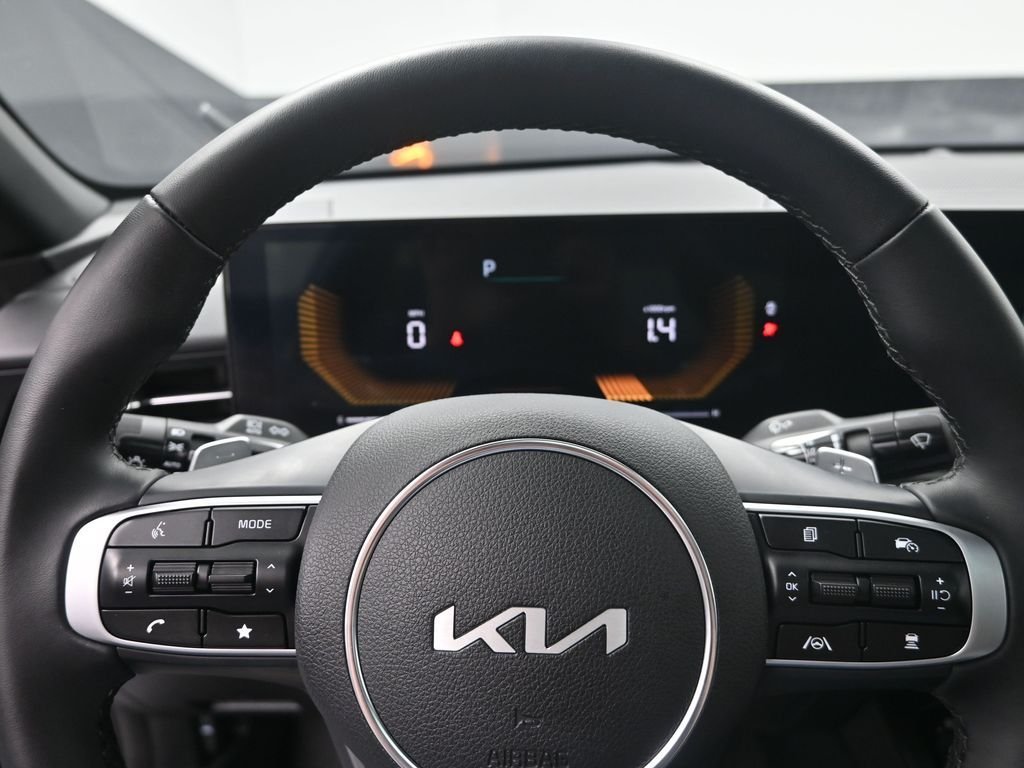2026 Kia K5 GT - Photo 15