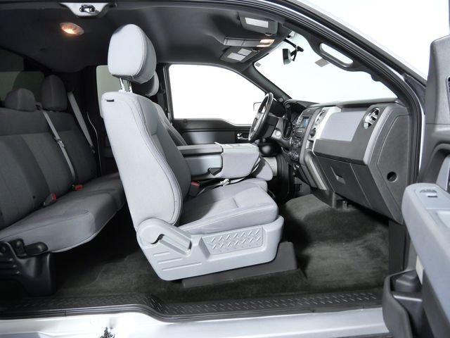 Used 2013 Silver Ford XLT image 12