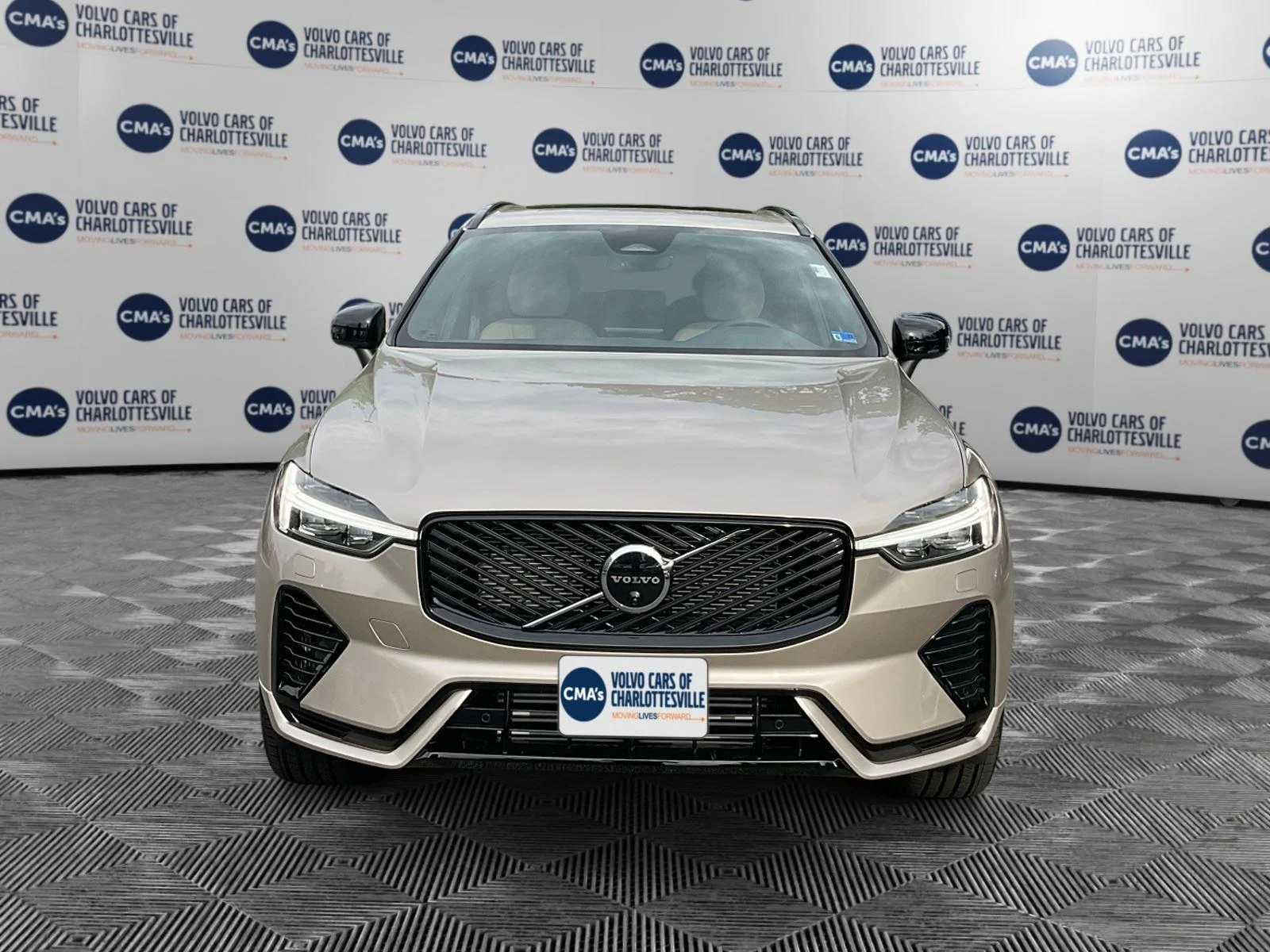 New 2026 Bright Dusk Metallic Volvo Plus image 8