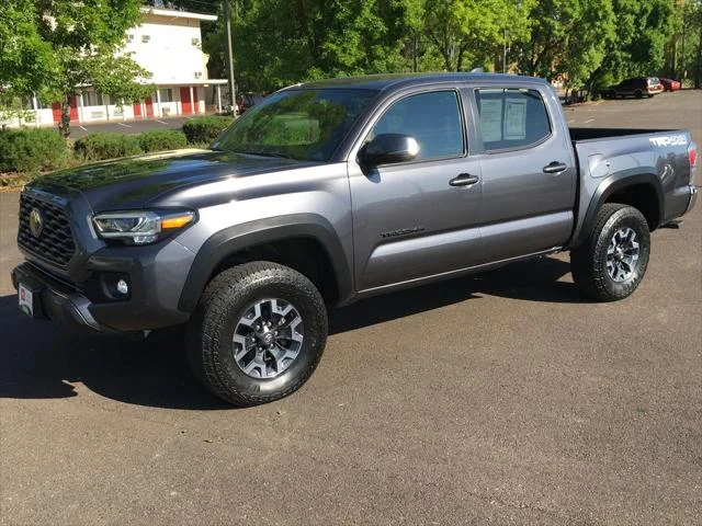 Certified Used 2022 MAGNETIC GRAY MET. Toyota  image 12