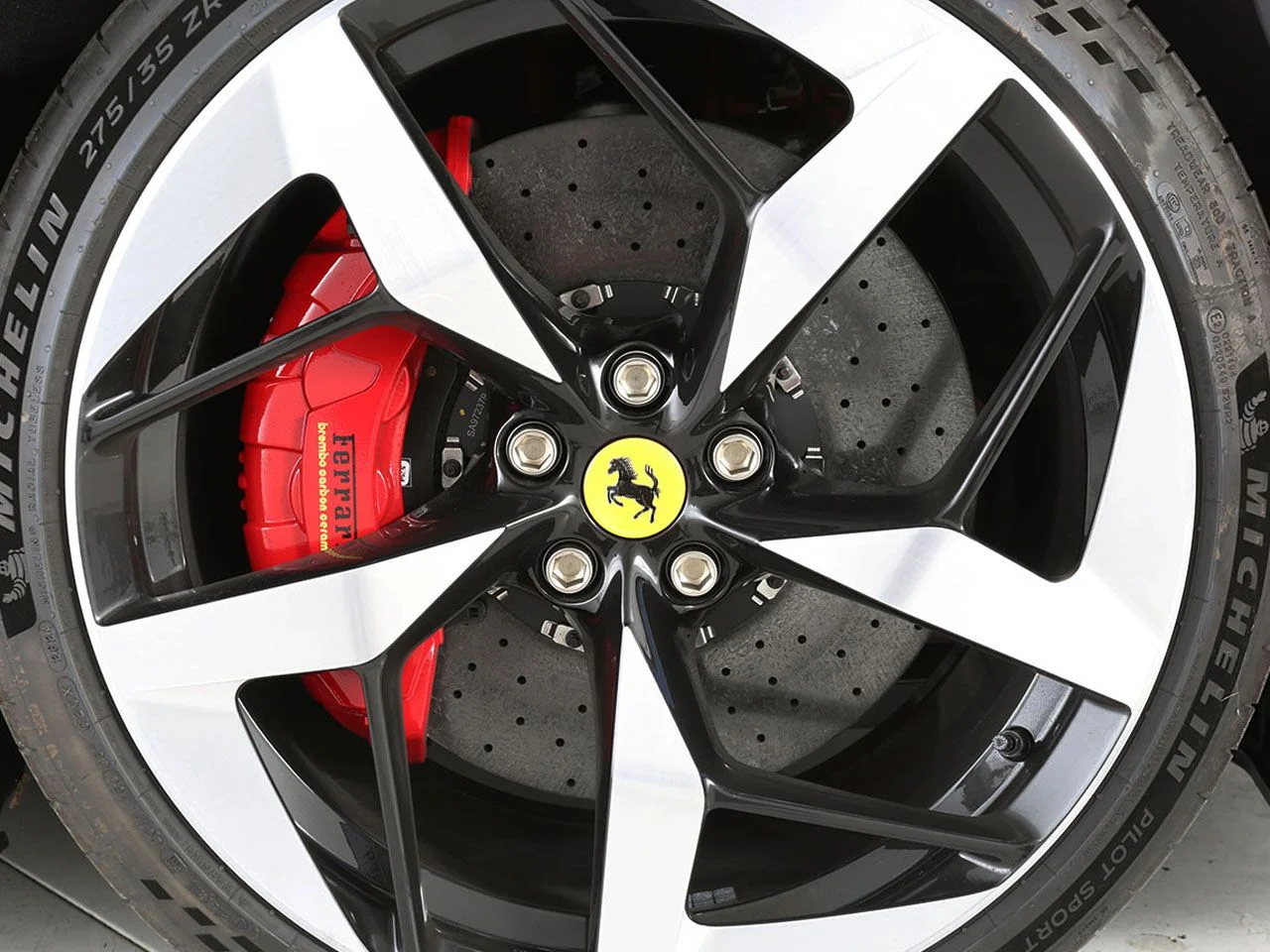 Used 2025  Ferrari Base image 16