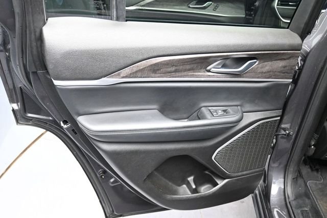 Used 2022 Gray Jeep Limited image 20