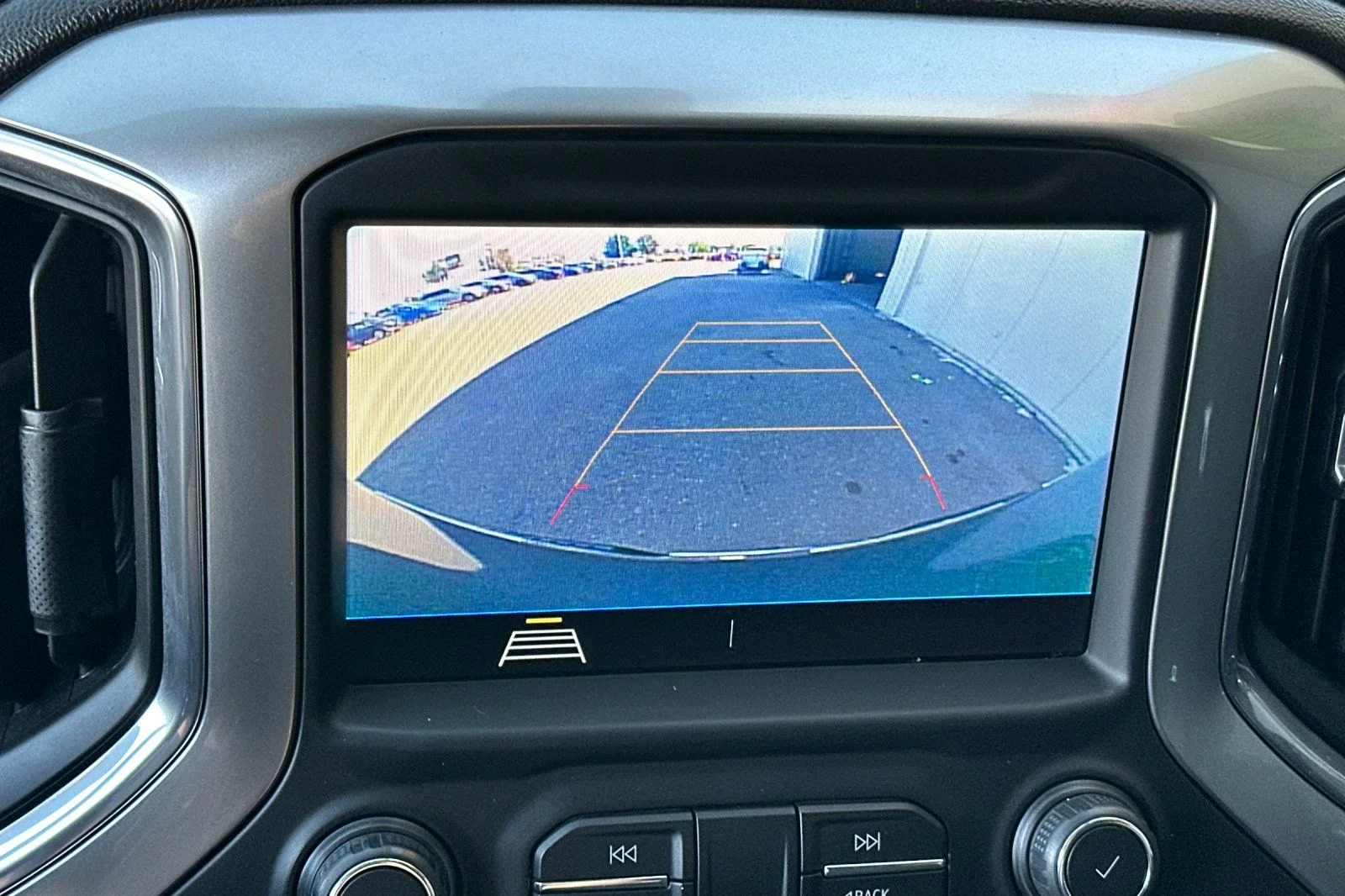 Used 2020 Gray Chevrolet LT image 18