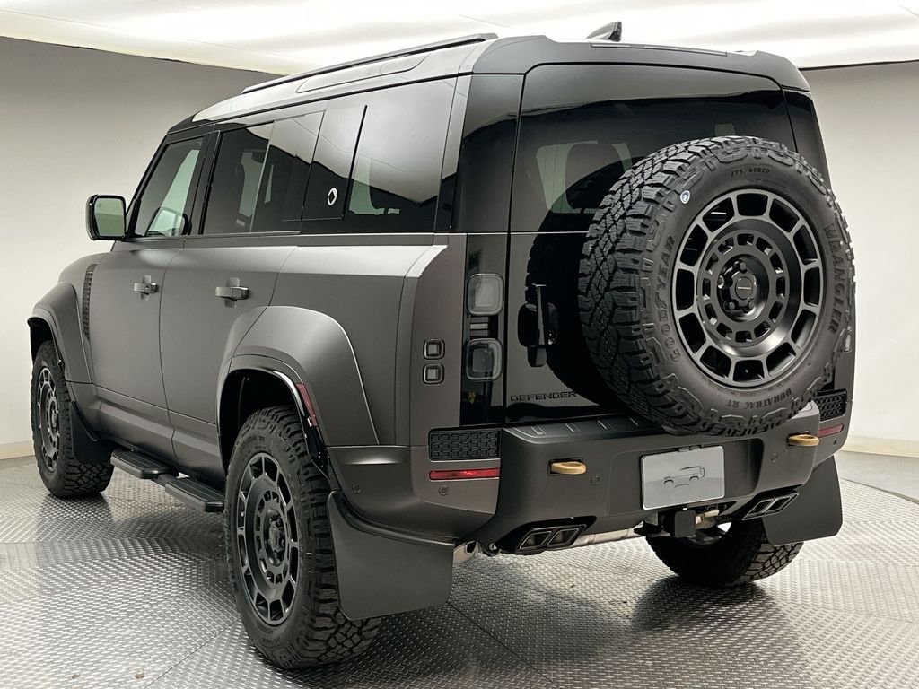 New 2026 Charente Grey Land Rover OCTA image 11