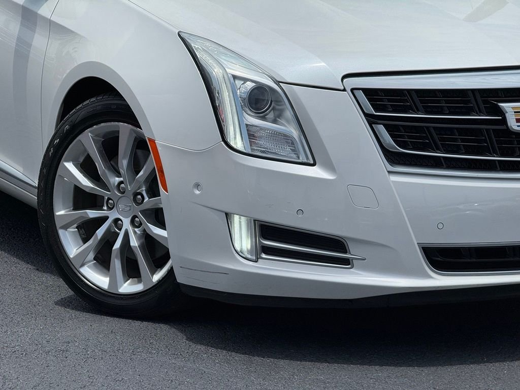 Used 2016 White Cadillac Luxury image 12
