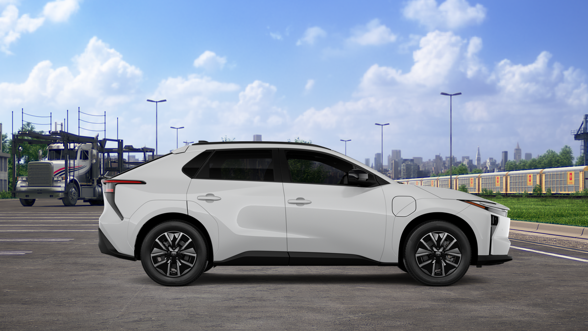 New 2026 Wind Chill Pearl Toyota XLE image 11