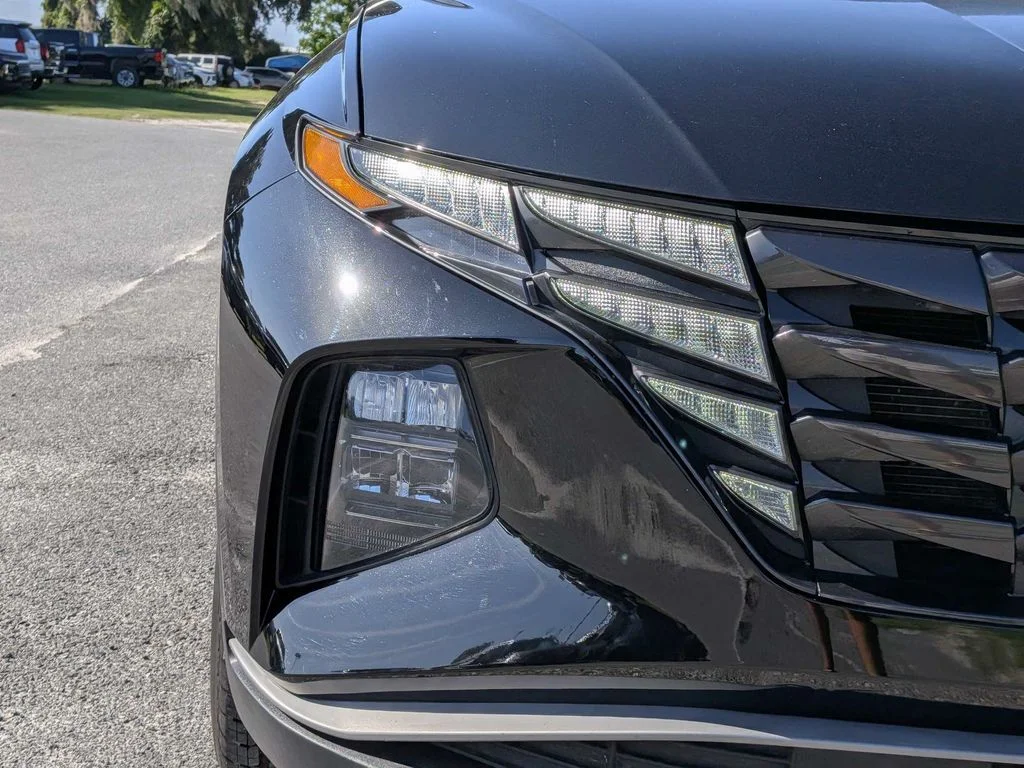 Used 2024 Black Hyundai SEL image 8