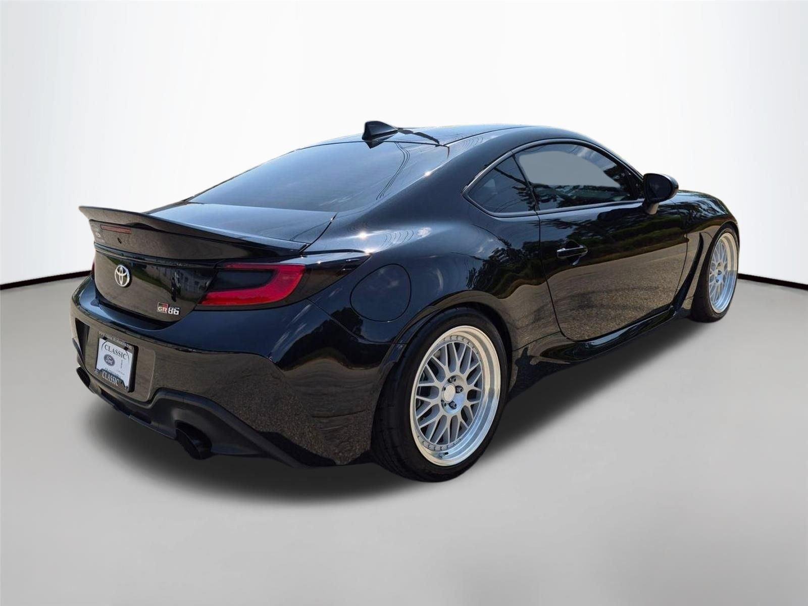Used 2023 Raven Toyota Premium image 5