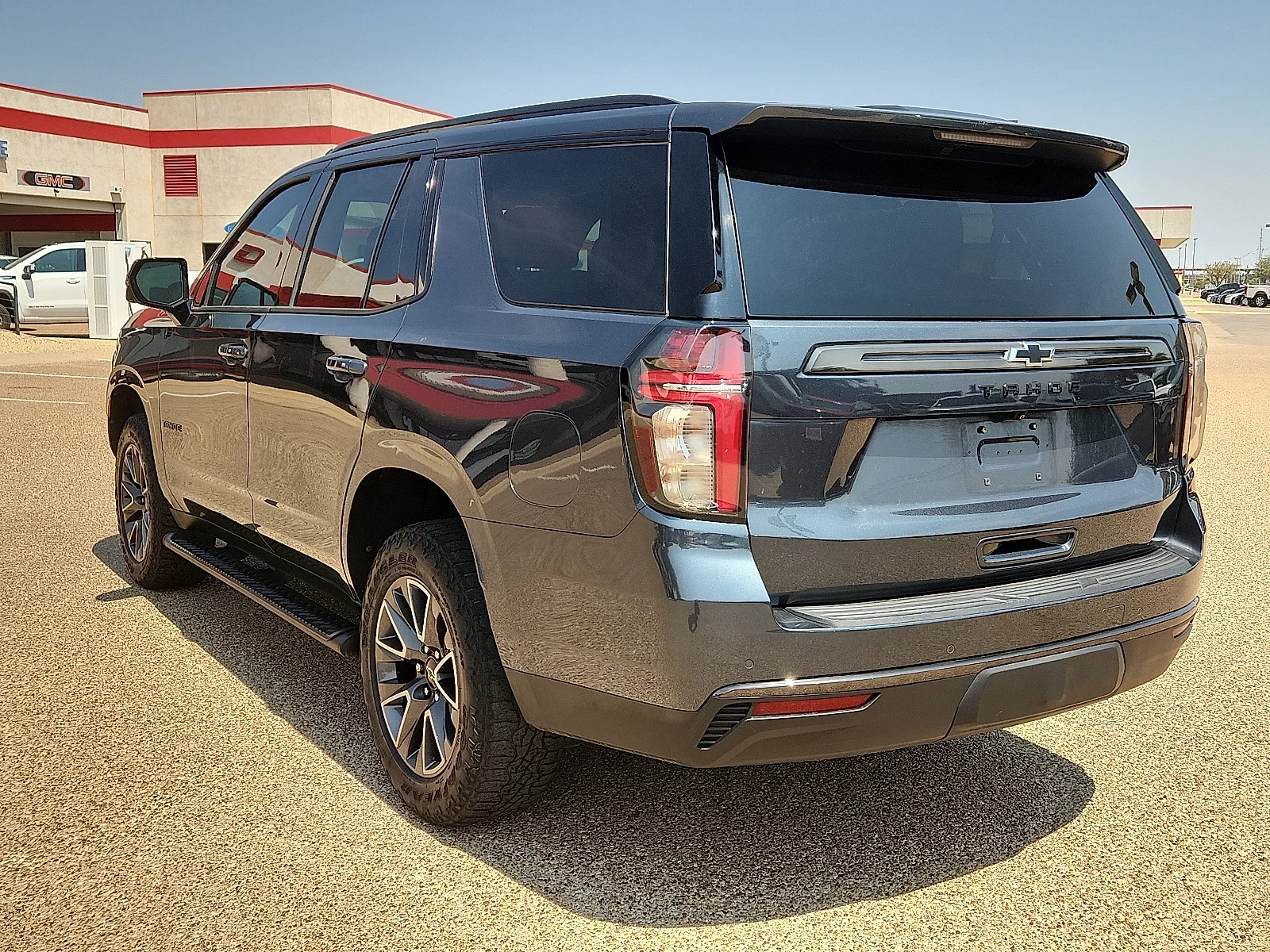 Used 2021 Shadow Gray Metallic Chevrolet Z71 image 3