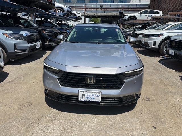 Used 2024 Gray Honda Touring image 2