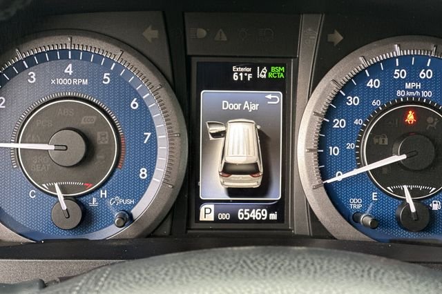 Certified Used 2019 White Toyota XLE image 33