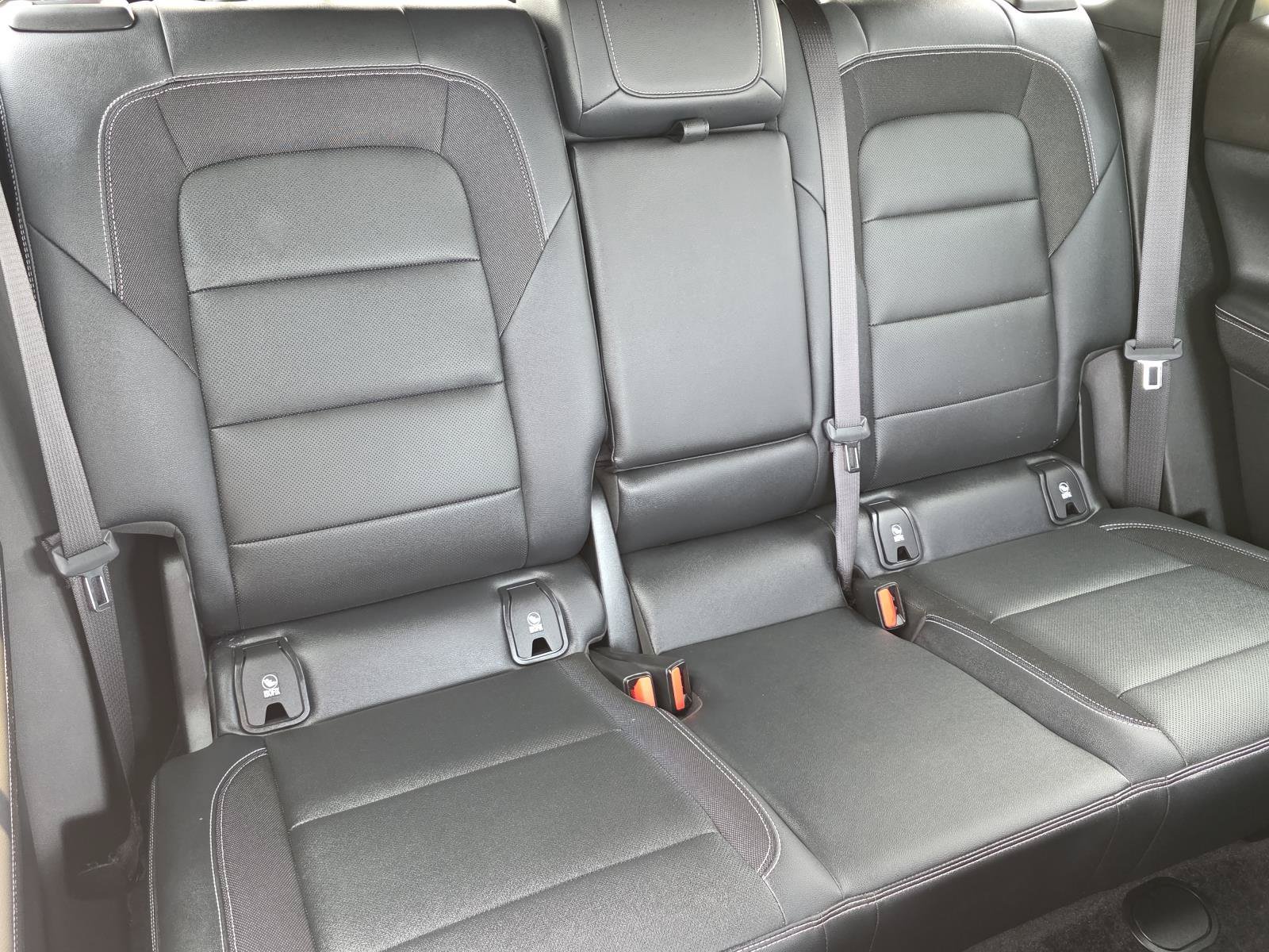 Used 2024 Summit White Chevrolet LT image 19