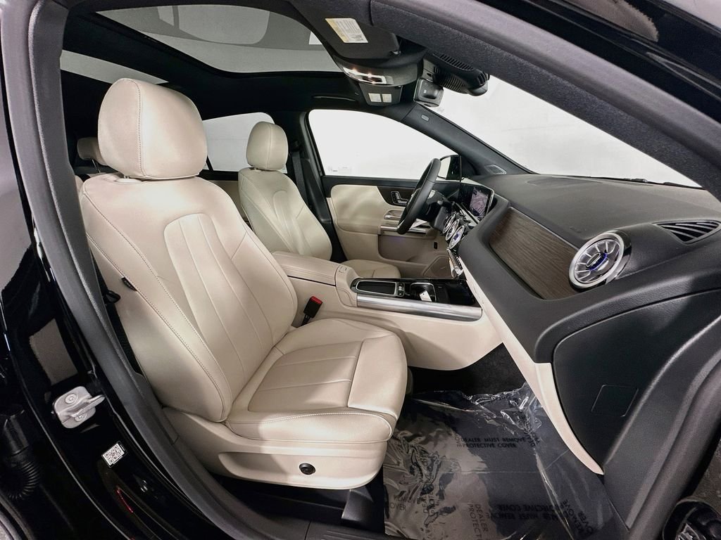 New 2026 Night Black Mercedes-Benz GLA 250 image 28