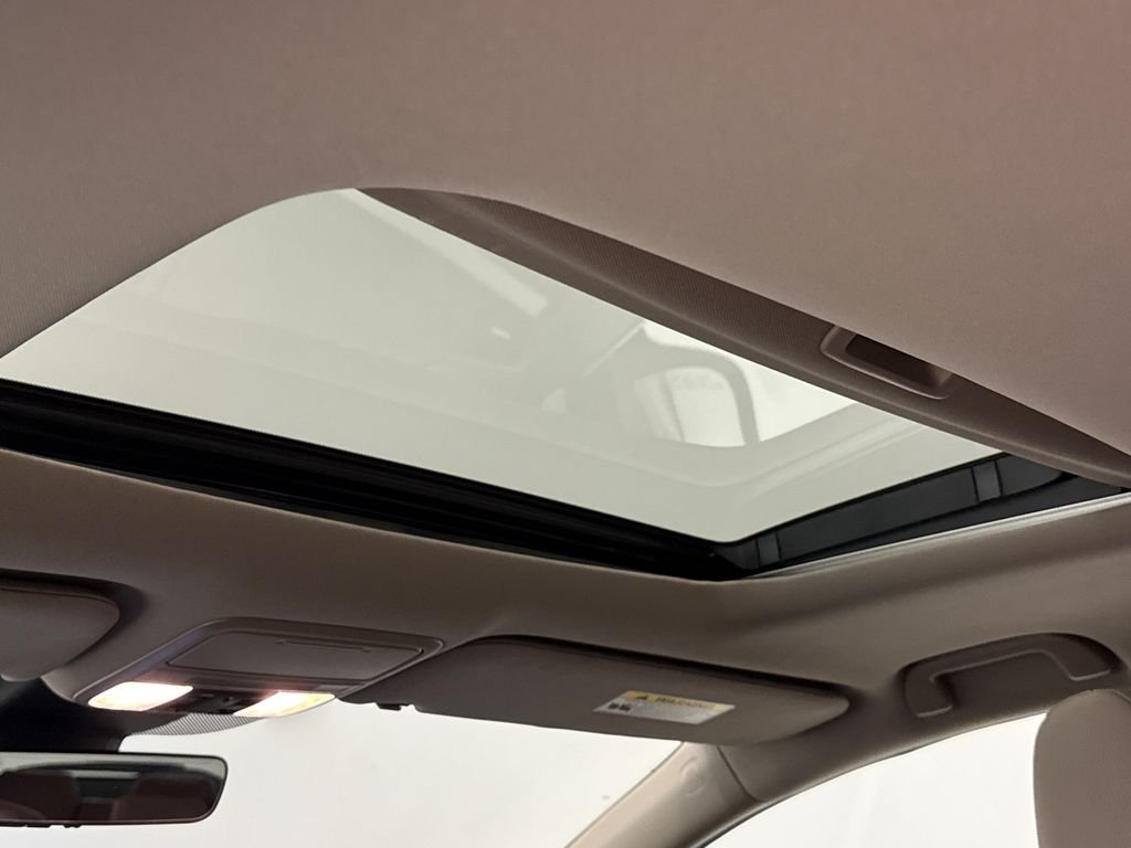 2021 Honda Odyssey EX-L - Photo 12