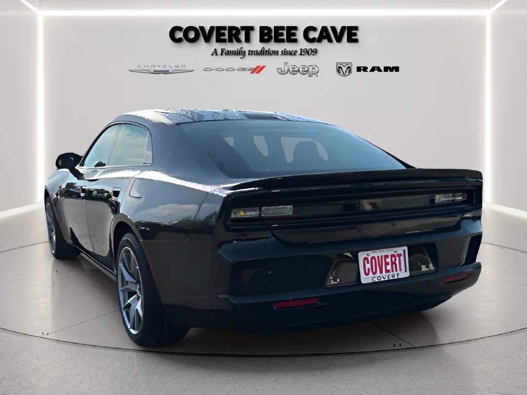 2026 Dodge Charger Daytona Scat Pack - Photo 10
