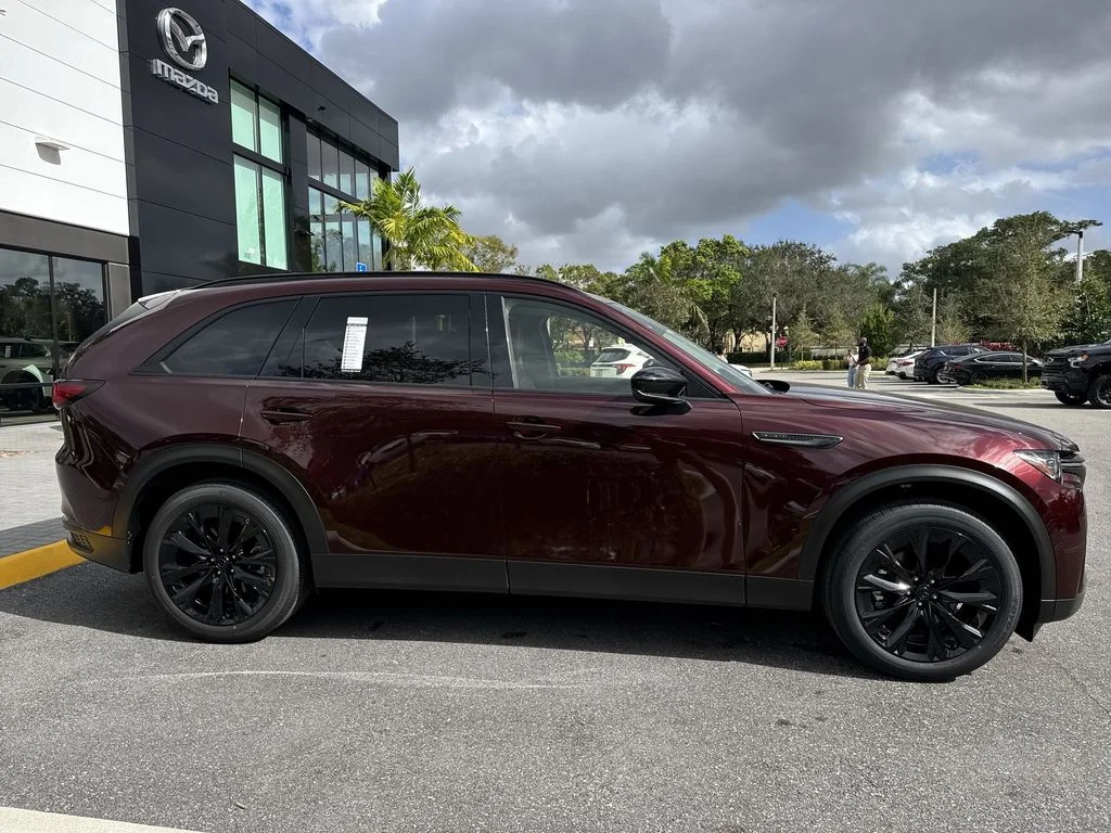 2026 Mazda CX-90 Premium Package - Photo 5
