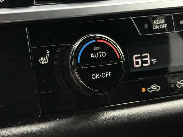 Used 2024 Gray Nissan SV image 18