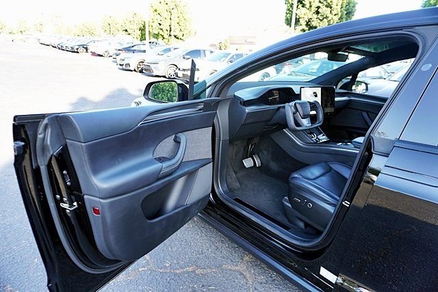 Used 2022 Black Tesla Plaid image 46