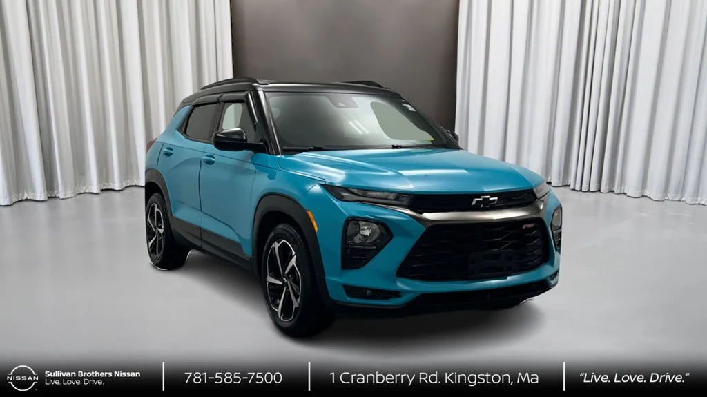 Used 2022 Blue Chevrolet RS image 3