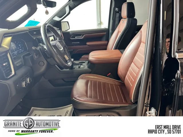 Used 2024 Onyx Black GMC Denali Ultimate image 17