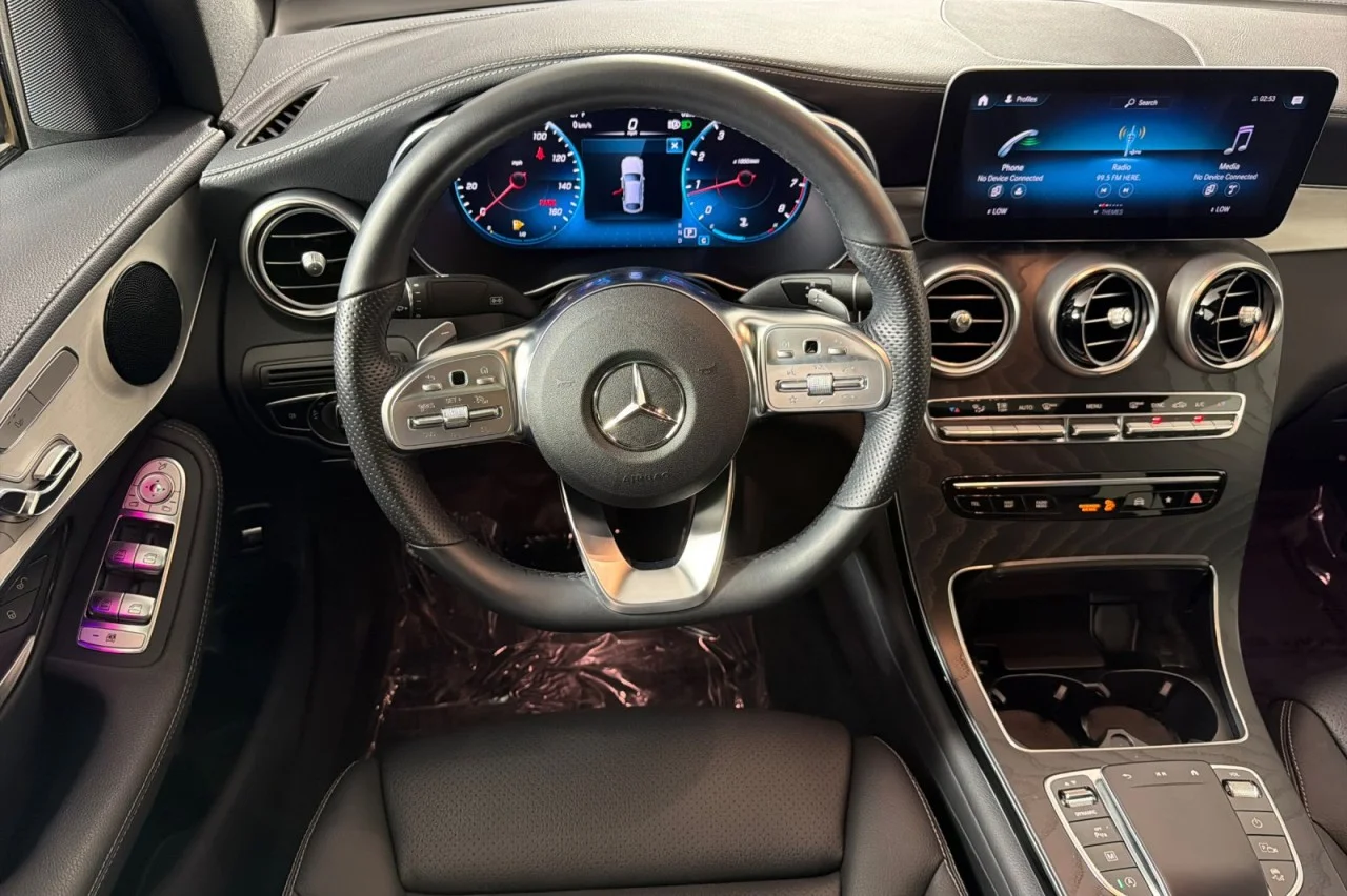 Used 2022 Black Mercedes-Benz GLC 300 image 13