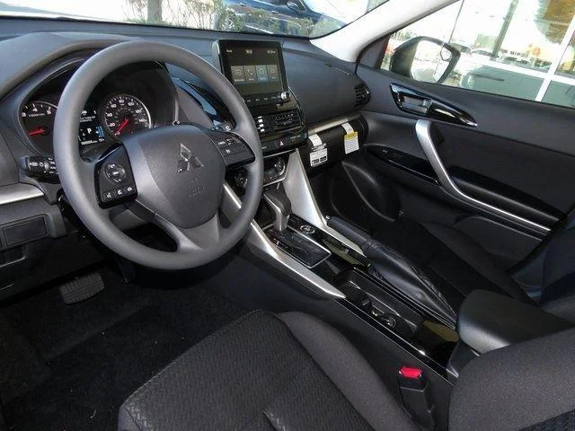 2026 Mitsubishi Eclipse Cross LE - Photo 12