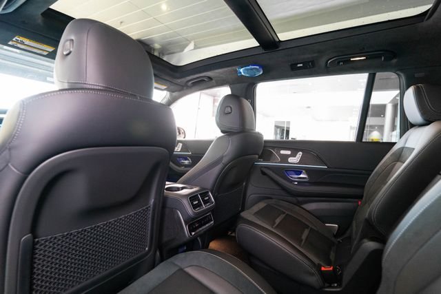 New 2026 MANUFAKTUR Alpine Grey Mercedes-Benz GLS 63 AMG® image 13