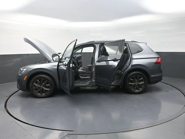 Used 2024  Volkswagen 2.0T SE image 42