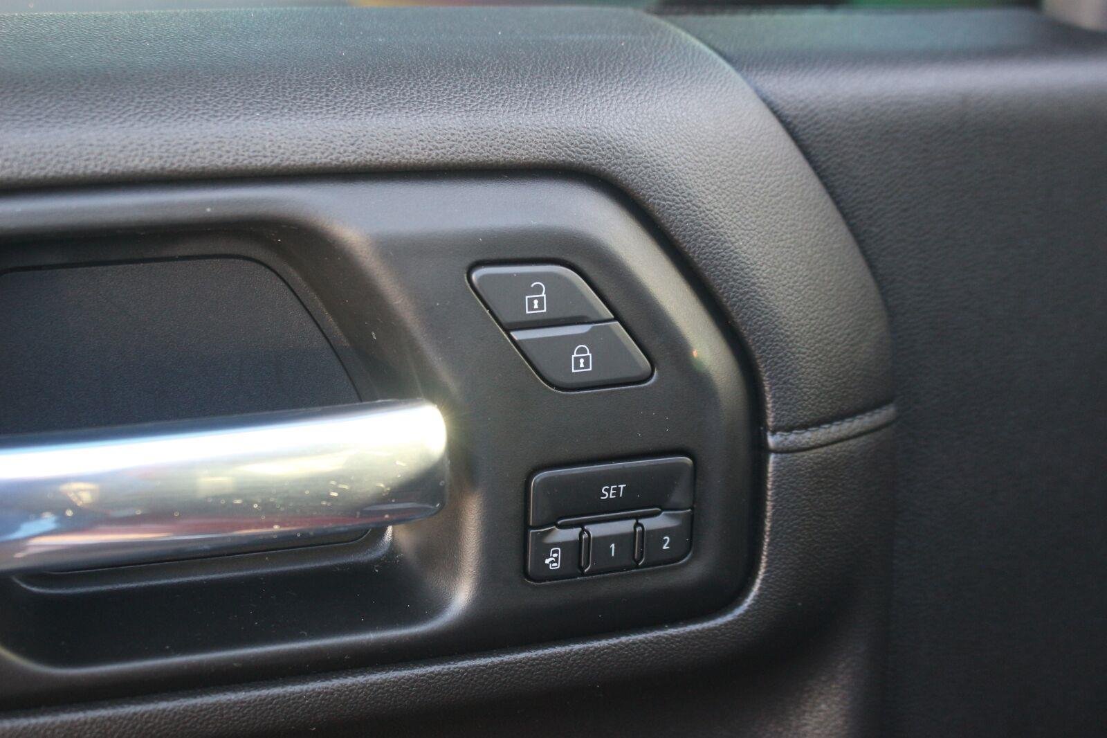 Used 2022 CHERRY RED TINTCOAT Chevrolet High Country image 15