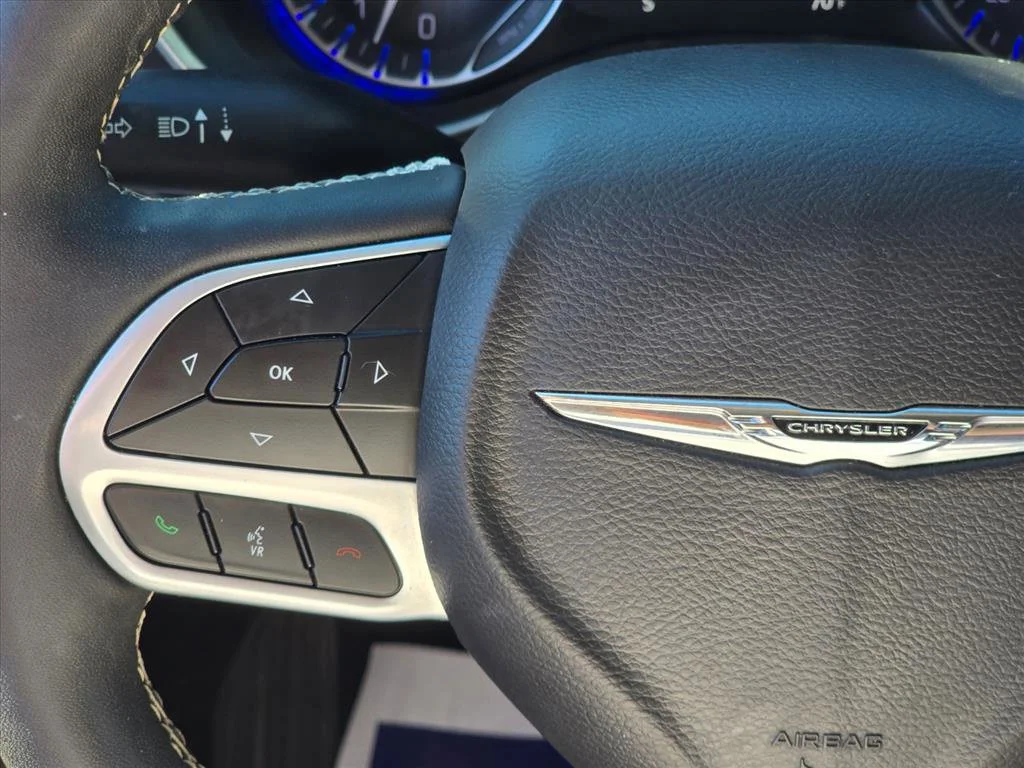 Used 2024 Black Chrysler Touring L image 14