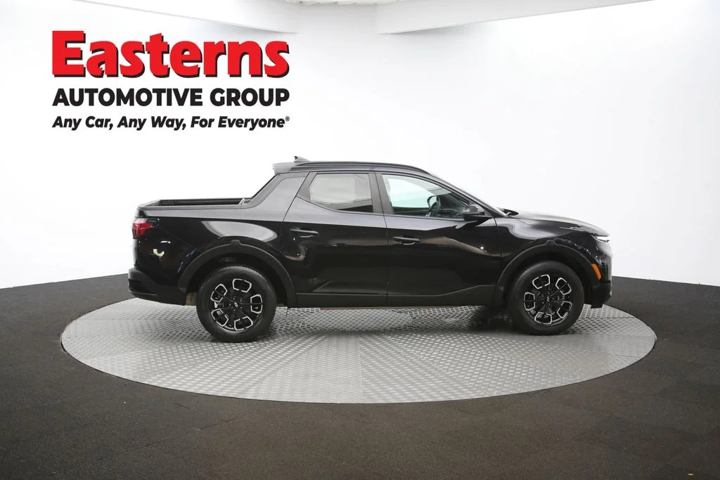 Used 2022 Black Hyundai SEL image 40