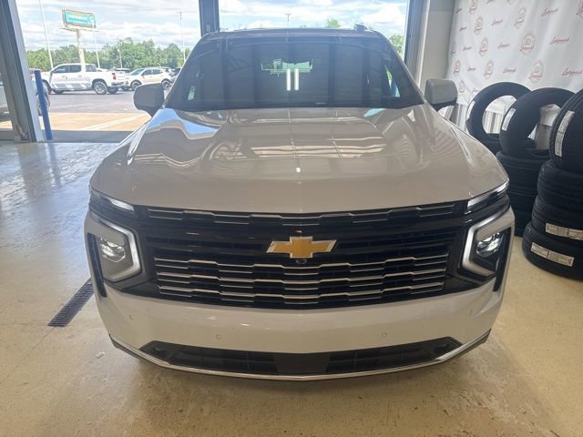 New 2026 Polar White Tricoat Chevrolet High Country image 34