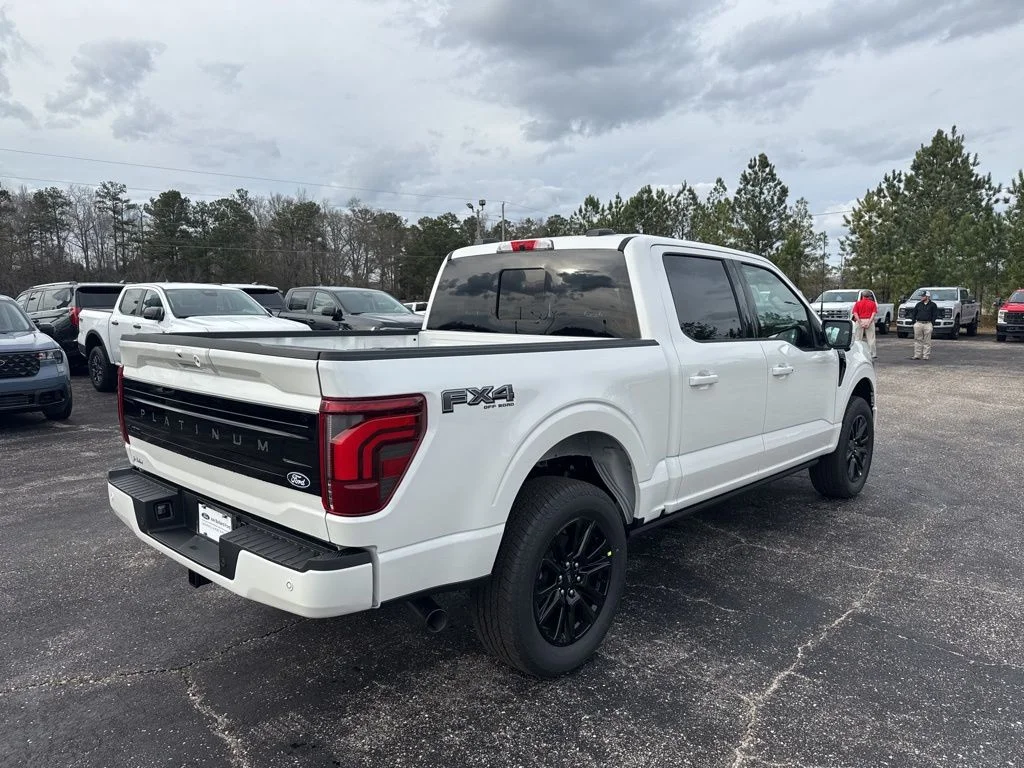 New 2026 Star White Metallic Tri-Coat Ford Platinum® image 24