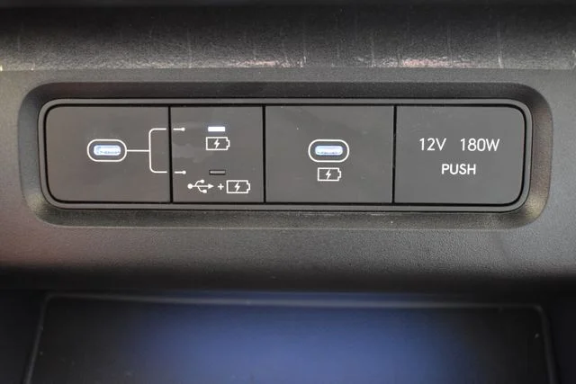 Used 2025 Gray Hyundai SEL Convenience image 30