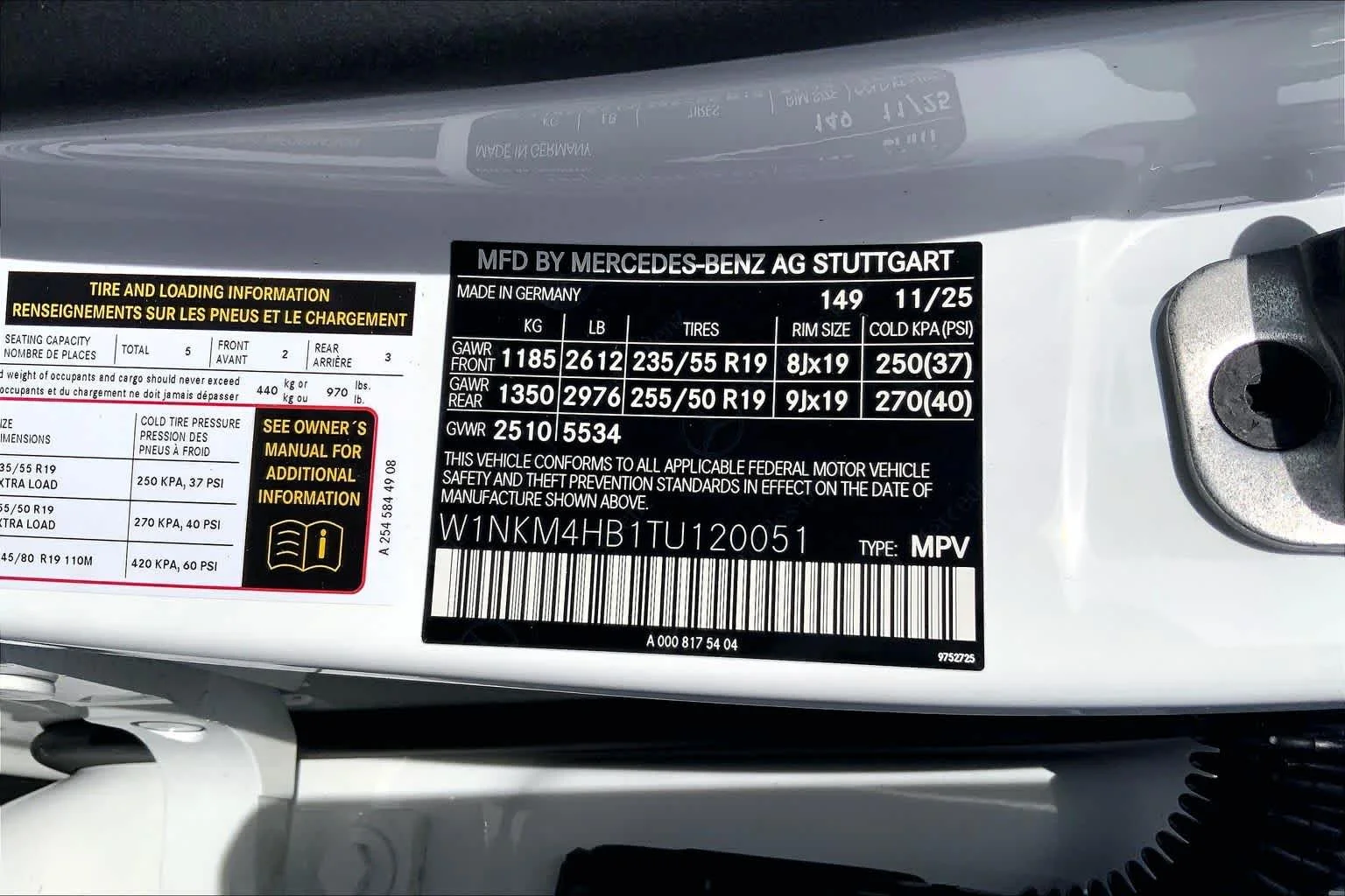 New 2026 Polar White Mercedes-Benz GLC 300 image 19
