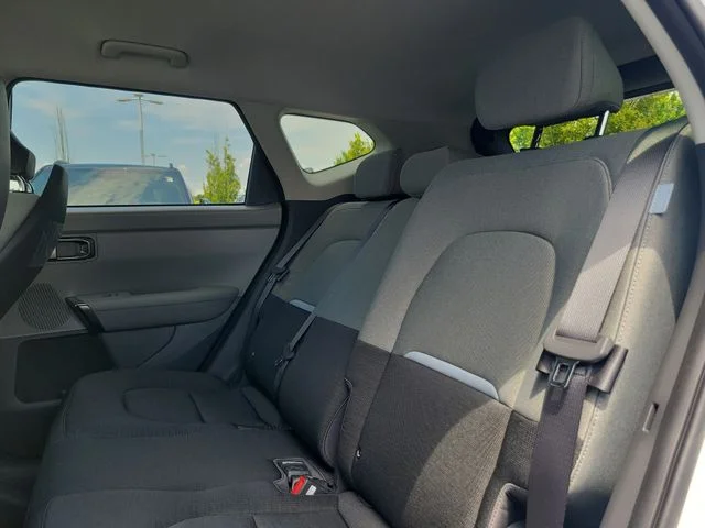 New 2027 Snow White Pearl Kia S image 9