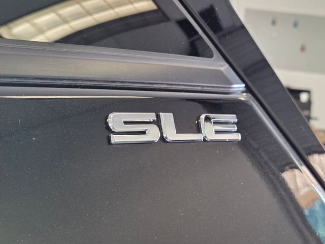 Used 2021 Black GMC SLE image 15